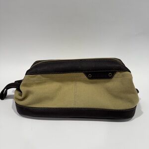 Dockers Toiletry Bag